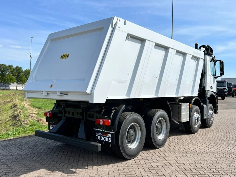 Mercedes-Benz Arocs 4245-K 8x4 Meiller 20m3 Tipper - Euro 3 - NEW - 11 UNITS READY FOR WORK!! - Camião basculante: foto 5 Mercedes-Benz Arocs 4245-K 8x4 Meiller 20m3 Tipper - Euro 3 - NEW - 11 UNITS READY FOR WORK!! - Camião basculante: foto 5