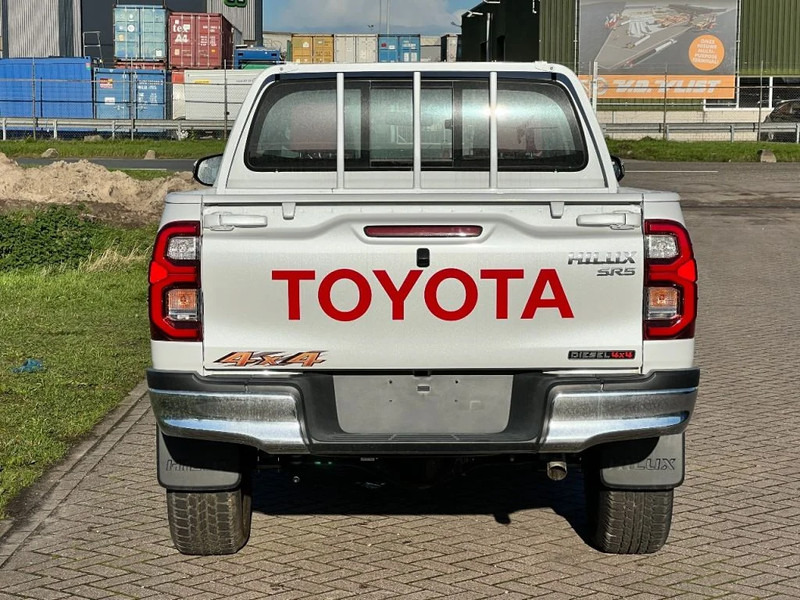 Toyota Hilux GLX SR5 4x4 - 2 UNITS IN STOCK - 2.4 D Double Cab - EURO 2 - NEW!! - Pick-up, Carrinha cabine dupla: foto 4 Toyota Hilux GLX SR5 4x4 - 2 UNITS IN STOCK - 2.4 D Double Cab - EURO 2 - NEW!! - Pick-up, Carrinha cabine dupla: foto 4
