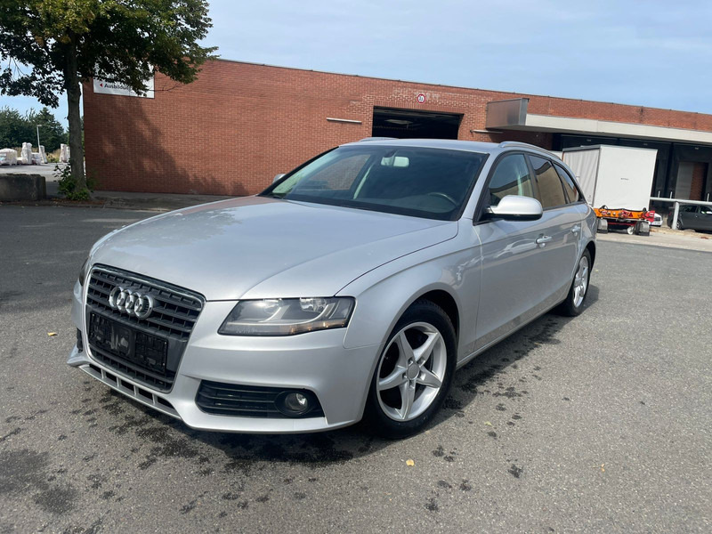 Audi A4 - Automóvel: foto 1 Audi A4 - Automóvel: foto 1