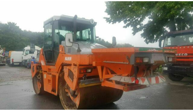 Hamm DV90 VO mit Streuer Klima Deutsche Maschine - Rolo: foto 2 Hamm DV90 VO mit Streuer Klima Deutsche Maschine - Rolo: foto 2