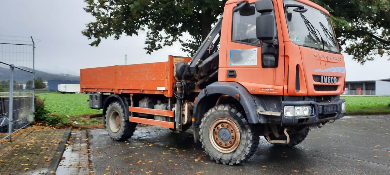 Iveco ML110-220 4x4 mit Kran+Funk - Camião de caixa aberta/ Plataforma, Camião grua: foto 1 Iveco ML110-220 4x4 mit Kran+Funk - Camião de caixa aberta/ Plataforma, Camião grua: foto 1