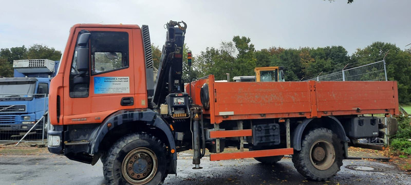 Iveco ML110-220 4x4 mit Kran+Funk - Camião de caixa aberta/ Plataforma, Camião grua: foto 3 Iveco ML110-220 4x4 mit Kran+Funk - Camião de caixa aberta/ Plataforma, Camião grua: foto 3