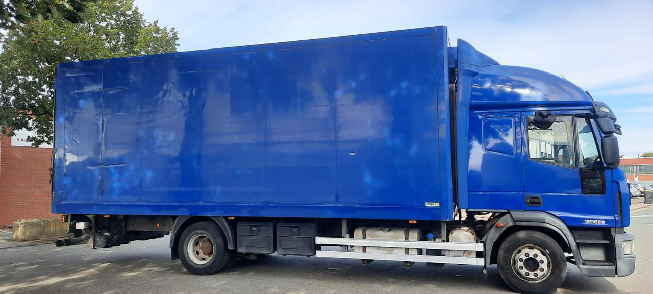 Iveco ML150E28 Koffer - Camião furgão: foto 3 Iveco ML150E28 Koffer - Camião furgão: foto 3