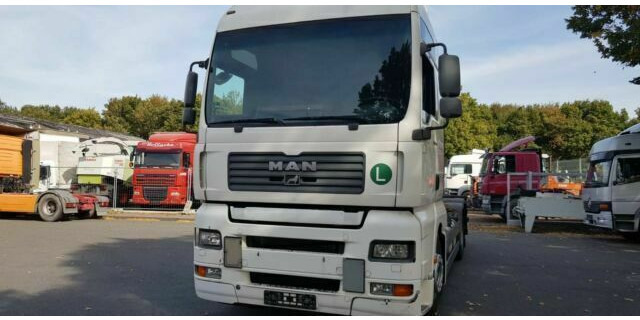MAN 26.440 TGA BDF 6x2 German Truck - Camião chassi: foto 2 MAN 26.440 TGA BDF 6x2 German Truck - Camião chassi: foto 2