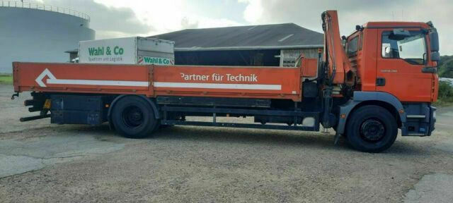 MAN TG-M18.280PS Hiab 111B-2 mit Funk - Camião de caixa aberta/ Plataforma, Camião grua: foto 4 MAN TG-M18.280PS Hiab 111B-2 mit Funk - Camião de caixa aberta/ Plataforma, Camião grua: foto 4