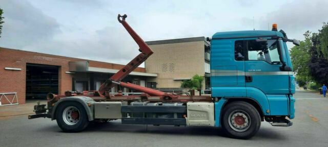 MAN TGS 18.440 Abroller mit Funk +Kran vor - Camião polibenne, Camião grua: foto 3 MAN TGS 18.440 Abroller mit Funk +Kran vor - Camião polibenne, Camião grua: foto 3