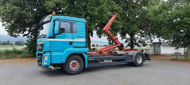 MAN TGS 18.440 Abroller mit Funk +Kran vor. - Camião polibenne, Camião grua: foto 5 MAN TGS 18.440 Abroller mit Funk +Kran vor. - Camião polibenne, Camião grua: foto 5