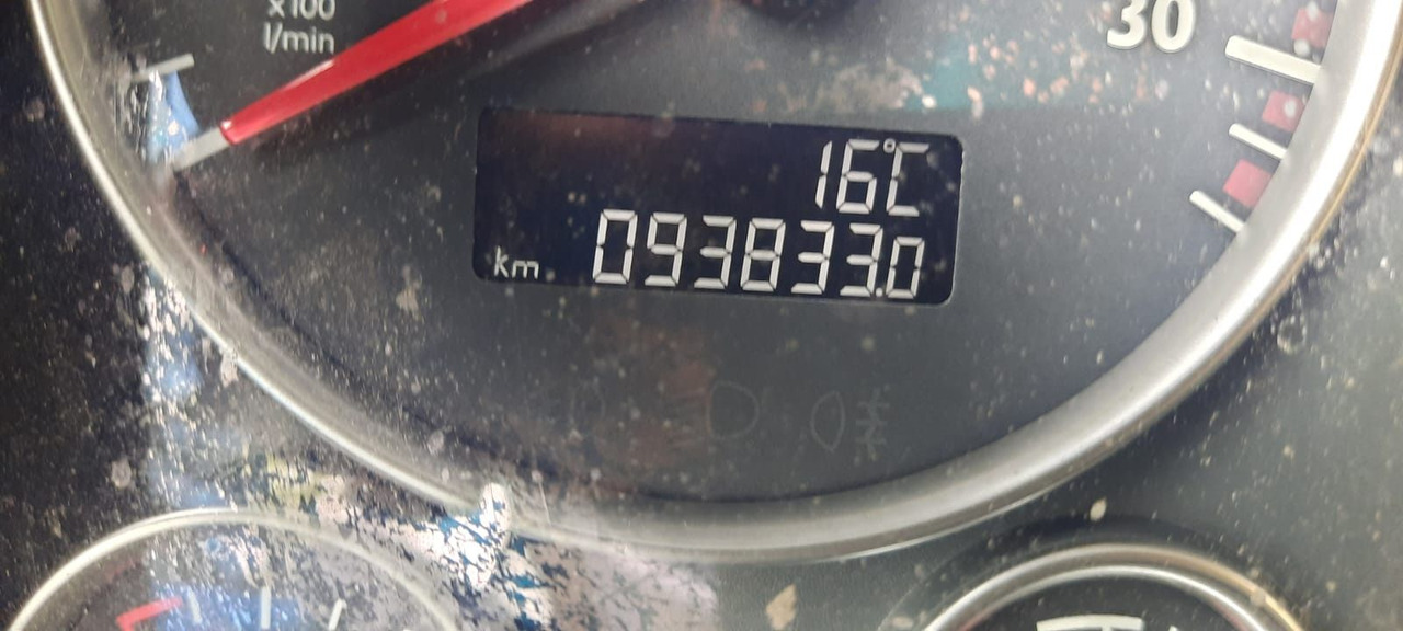MAN TGX 18.360PS 4x2 G.Haus Kran+Funk - Camião de lona, Camião grua: foto 4 MAN TGX 18.360PS 4x2 G.Haus Kran+Funk - Camião de lona, Camião grua: foto 4