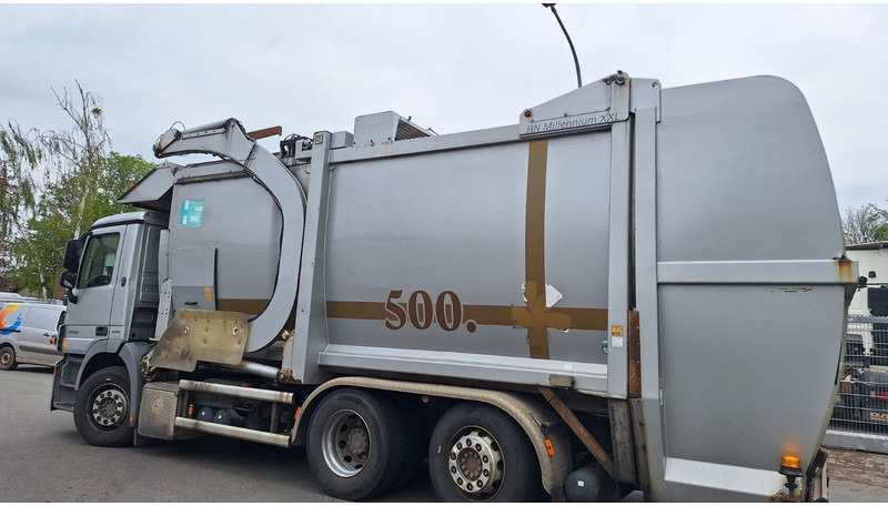 Mercedes-Benz 2532 Actros Überkopflader - Caminhão de lixo: foto 4 Mercedes-Benz 2532 Actros Überkopflader - Caminhão de lixo: foto 4