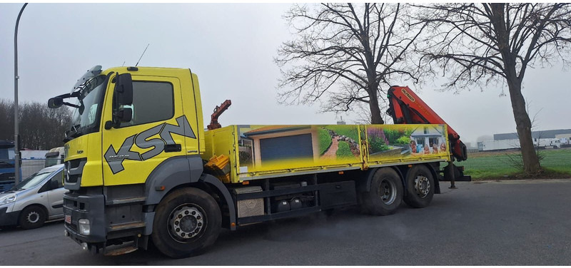 Mercedes-Benz 2636 Axor 3-Achser 6x2 mit Kran PK14002+Funk - Camião de caixa aberta/ Plataforma, Camião grua: foto 2 Mercedes-Benz 2636 Axor 3-Achser 6x2 mit Kran PK14002+Funk - Camião de caixa aberta/ Plataforma, Camião grua: foto 2