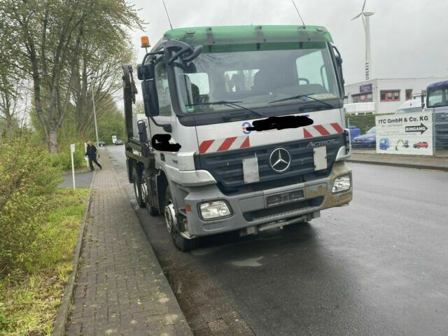 Mercedes-Benz 2641 Absetzer 6x2 Blatt/Luft Klima AHK - Camião multibenne: foto 2 Mercedes-Benz 2641 Absetzer 6x2 Blatt/Luft Klima AHK - Camião multibenne: foto 2
