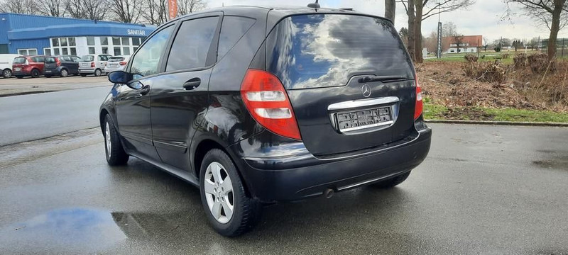 Mercedes-Benz A-Klasse 180 CDI AVANTGARDE - Automóvel: foto 4 Mercedes-Benz A-Klasse 180 CDI AVANTGARDE - Automóvel: foto 4