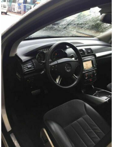 Mercedes-Benz R-Klasse 320 CDI L 4Matic 7G-TRONIC DPF AMG-Paket - Automóvel: foto 3 Mercedes-Benz R-Klasse 320 CDI L 4Matic 7G-TRONIC DPF AMG-Paket - Automóvel: foto 3