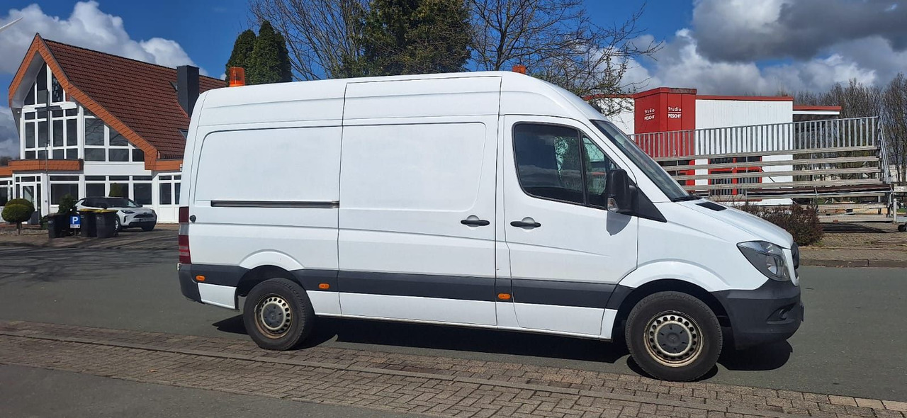Mercedes-Benz Sprinter II Kasten 216CDI Lang/Hoch - Furgão compacto: foto 2 Mercedes-Benz Sprinter II Kasten 216CDI Lang/Hoch - Furgão compacto: foto 2