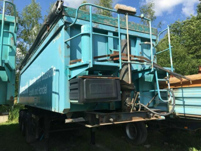 Reisch SKI 24 32 Kubik Mulde German Fahrzeug - Semi-reboque basculante: foto 3 Reisch SKI 24 32 Kubik Mulde German Fahrzeug - Semi-reboque basculante: foto 3