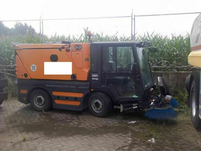 SCHMIDT Compact 200 German Maschine - Varredora urbana: foto 5 SCHMIDT Compact 200 German Maschine - Varredora urbana: foto 5