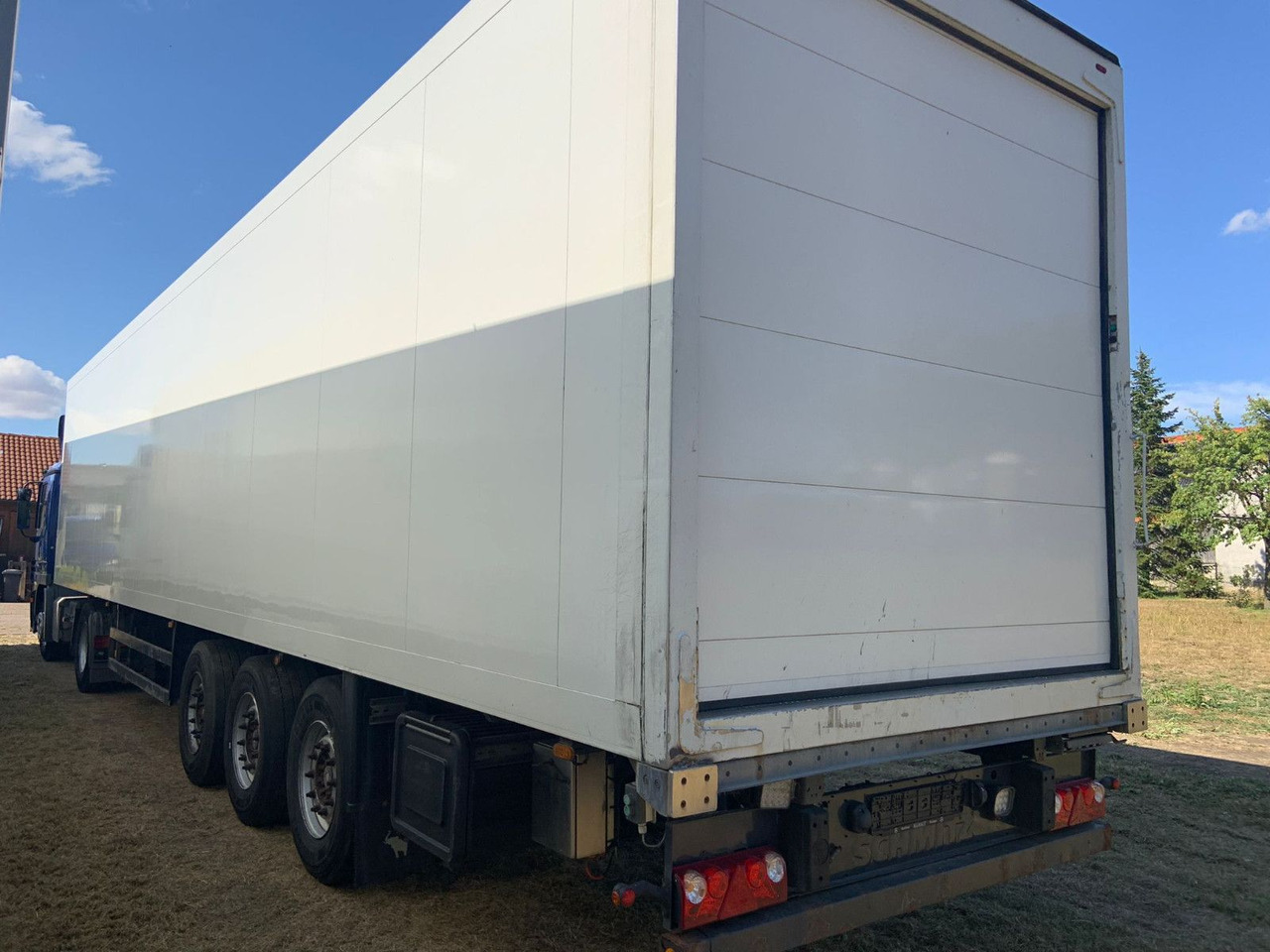 Schmitz Cargobull SKO 24 Tiefkühler 3Achser SAF - Semi-reboque furgão: foto 3 Schmitz Cargobull SKO 24 Tiefkühler 3Achser SAF - Semi-reboque furgão: foto 3