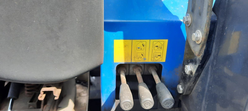 Terberg TKL M1-3 Mitnahmestapler - Empilhador lateral: foto 4 Terberg TKL M1-3 Mitnahmestapler - Empilhador lateral: foto 4