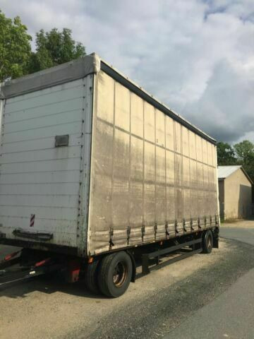 Volvo FH12-420 Euro:4Plane Spriegel mit LBW 3000kg - Camião de lona: foto 5 Volvo FH12-420 Euro:4Plane Spriegel mit LBW 3000kg - Camião de lona: foto 5