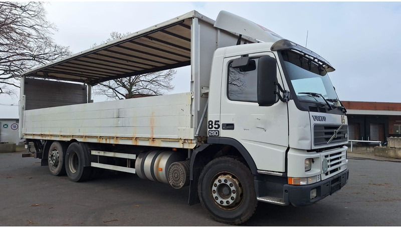 Volvo FM7 6x2 Koffer 3x vorhanden - Camião de caixa aberta/ Plataforma: foto 2 Volvo FM7 6x2 Koffer 3x vorhanden - Camião de caixa aberta/ Plataforma: foto 2