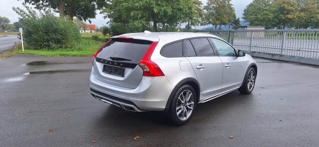 Volvo V60 Cross Country Summum AWD - Automóvel: foto 3 Volvo V60 Cross Country Summum AWD - Automóvel: foto 3