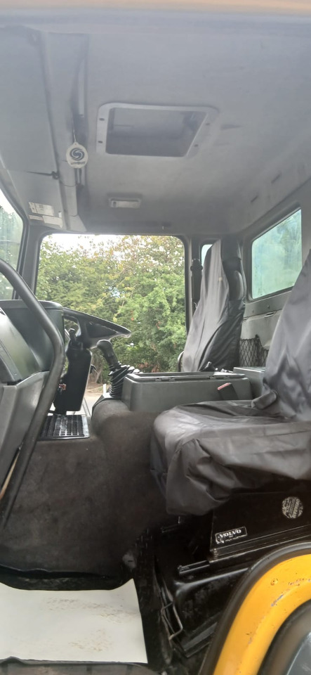 Camião basculante 2005 Volvo FL Tipper Truck: foto 24