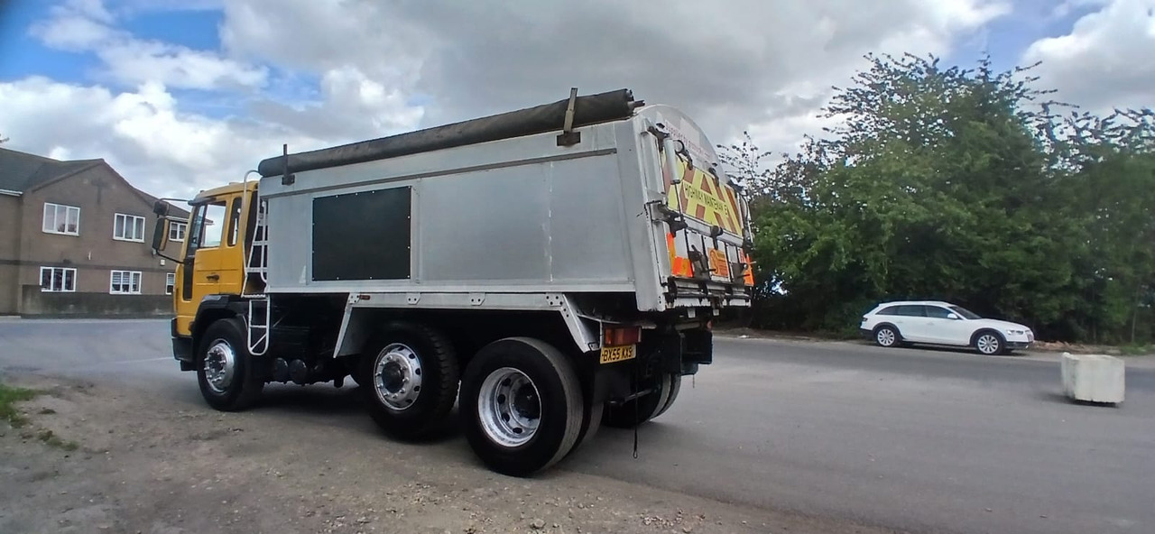 Camião basculante 2005 Volvo FL Tipper Truck: foto 13