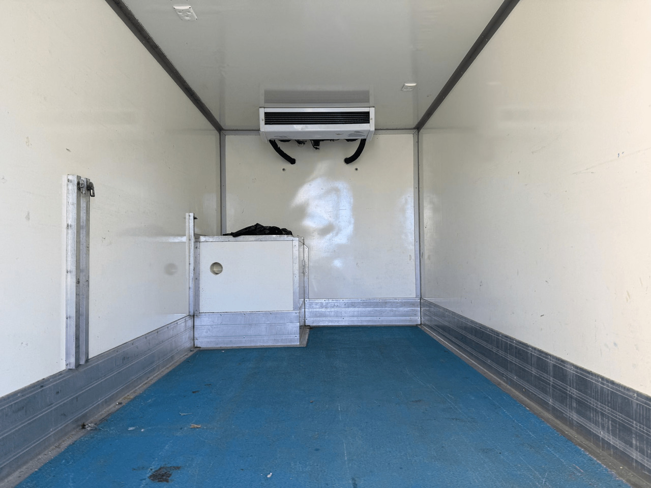 Camião frigorífico 2014 Izuzu Refrigerated Truck: foto 26