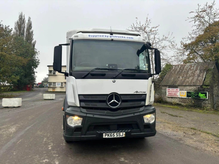 2015 Mercedes Axor 2532 Refrigerated Truck SSJ Axor - Camião frigorífico: foto 3 2015 Mercedes Axor 2532 Refrigerated Truck SSJ Axor - Camião frigorífico: foto 3
