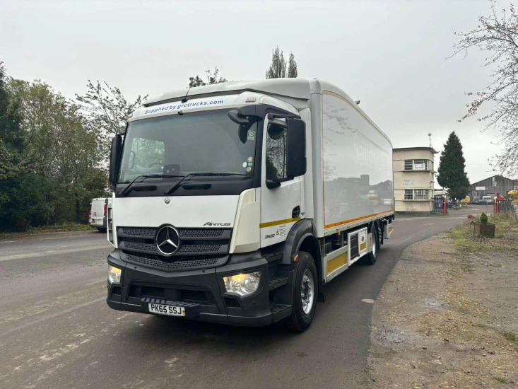 2015 Mercedes Axor 2532 Refrigerated Truck SSJ Axor - Camião frigorífico: foto 2 2015 Mercedes Axor 2532 Refrigerated Truck SSJ Axor - Camião frigorífico: foto 2