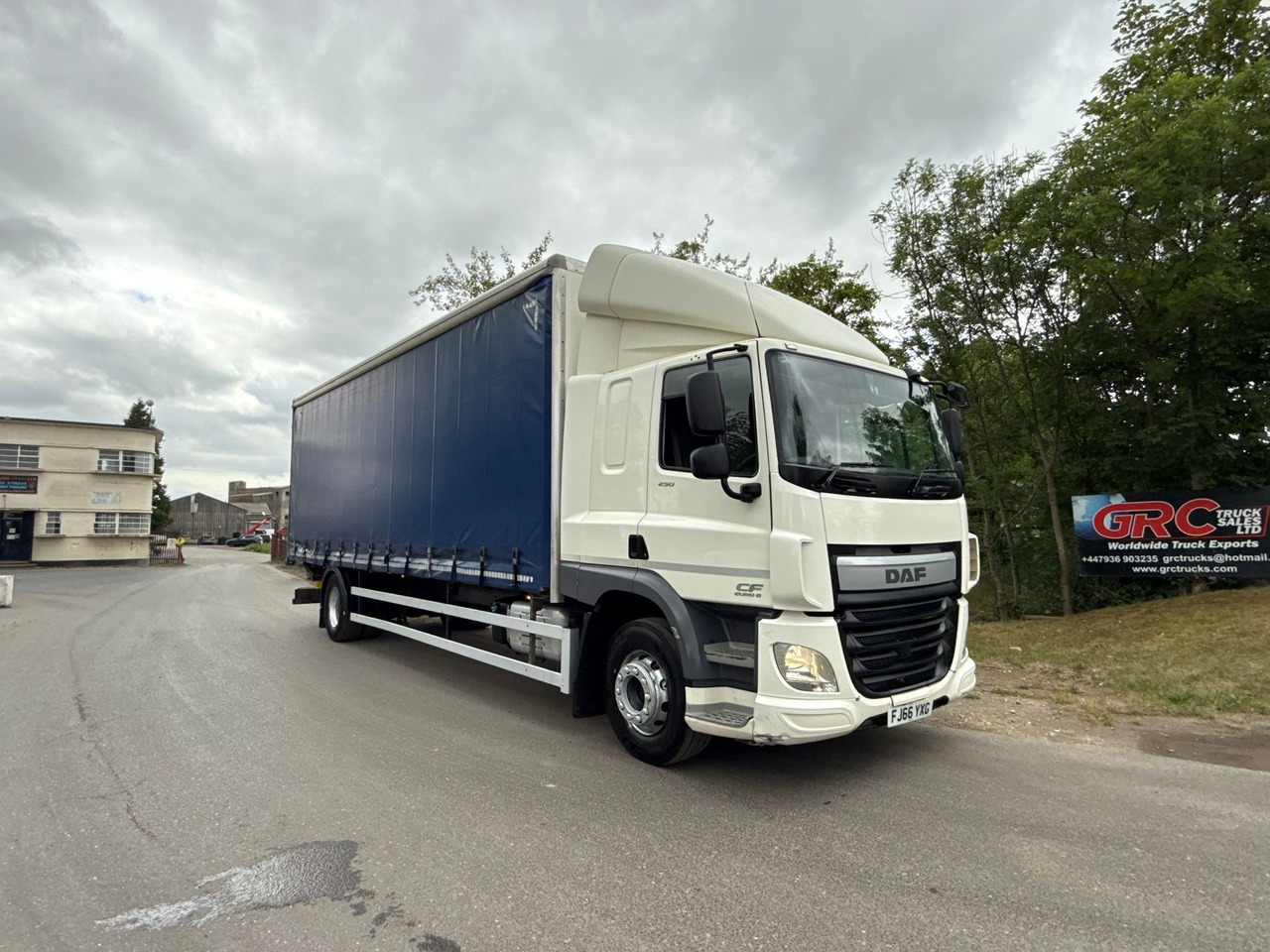 2016 DAF CF 250 Curtainside Truck - Camião de lona: foto 3 2016 DAF CF 250 Curtainside Truck - Camião de lona: foto 3