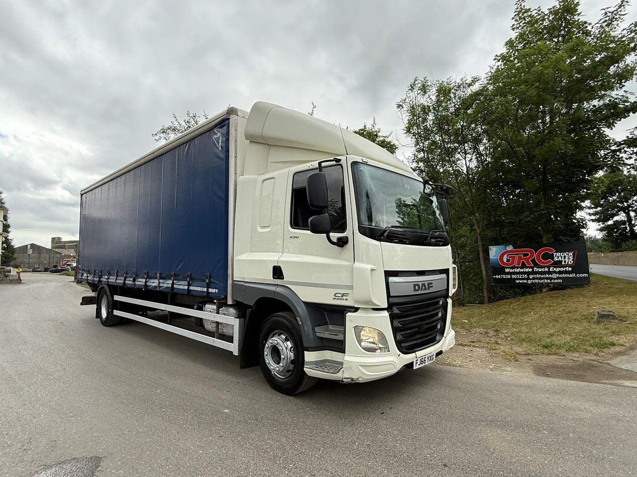 2016 DAF CF 250 Curtainside Truck - Camião de lona: foto 1 2016 DAF CF 250 Curtainside Truck - Camião de lona: foto 1