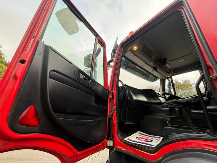 Camião basculante 2016 Iveco Trakker Tipper/Grab Truck EKF: foto 16