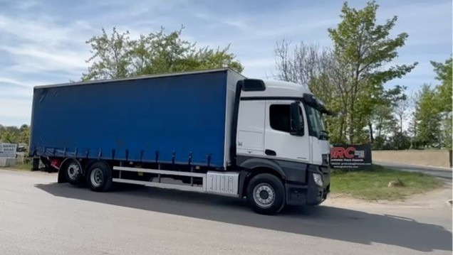 Camião de lona 2016 Mercedes Actros 2536 Curtainside Truck: foto 14