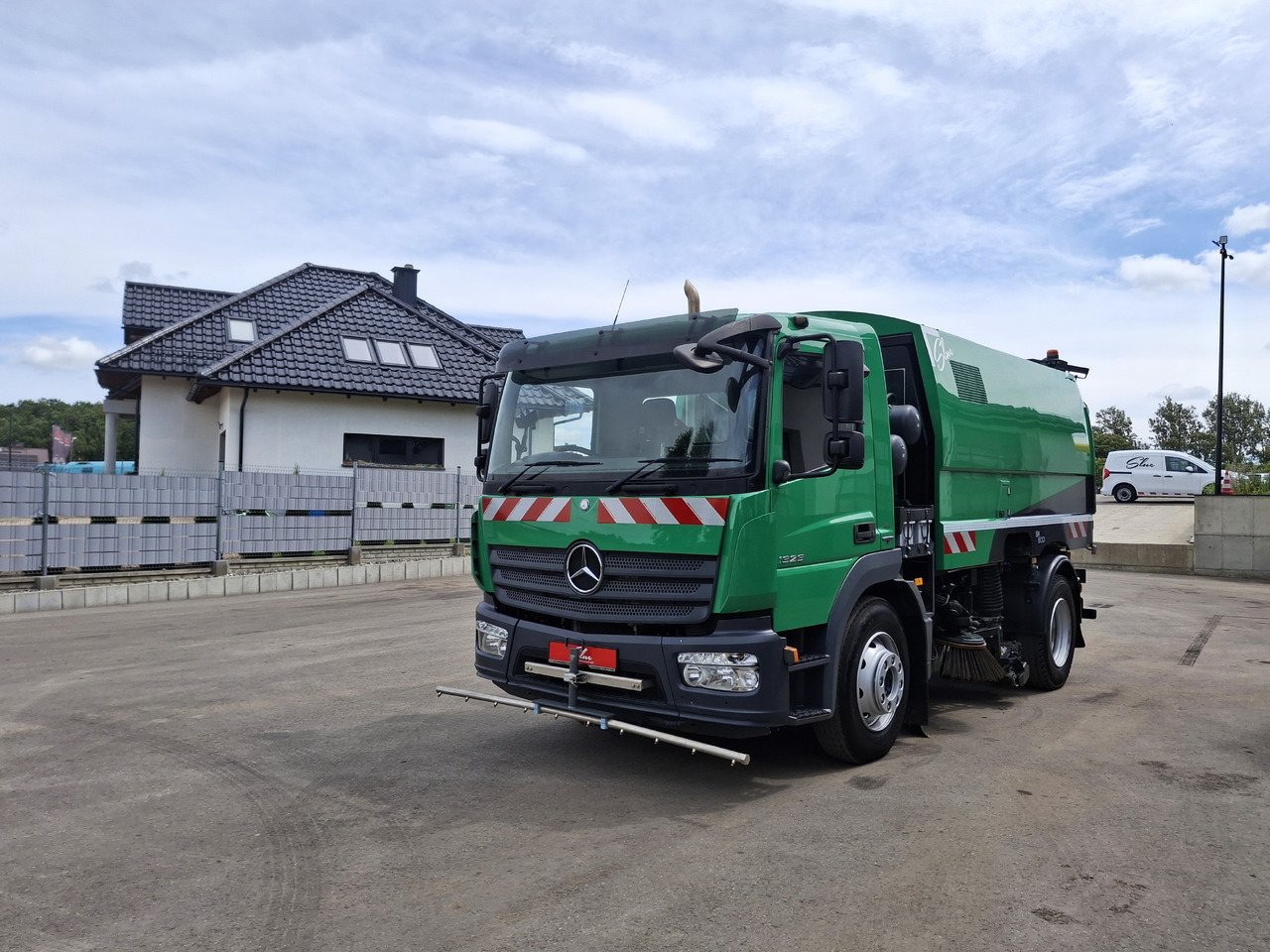 MERCEDES-BENZ Atego 1523 Zamiatarka Kehrmaschine Schmidt SK600 Karcher 2 Motoren Euro 6 PM10 Rura Do Liści - Varredora urbana: foto 3 MERCEDES-BENZ Atego 1523 Zamiatarka Kehrmaschine Schmidt SK600 Karcher 2 Motoren Euro 6 PM10 Rura Do Liści - Varredora urbana: foto 3