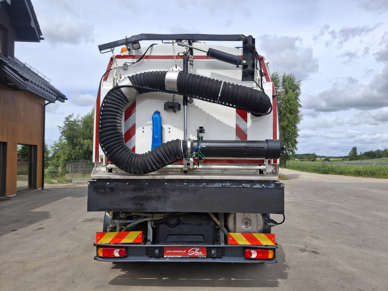 RENAULT D16 Zamiatarka Kehrmaschine FAUN Euro 6 PM10 Szczotki L/R Karcher Rura Do Liści 2 Motoren - Varredora urbana: foto 4 RENAULT D16 Zamiatarka Kehrmaschine FAUN Euro 6 PM10 Szczotki L/R Karcher Rura Do Liści 2 Motoren - Varredora urbana: foto 4