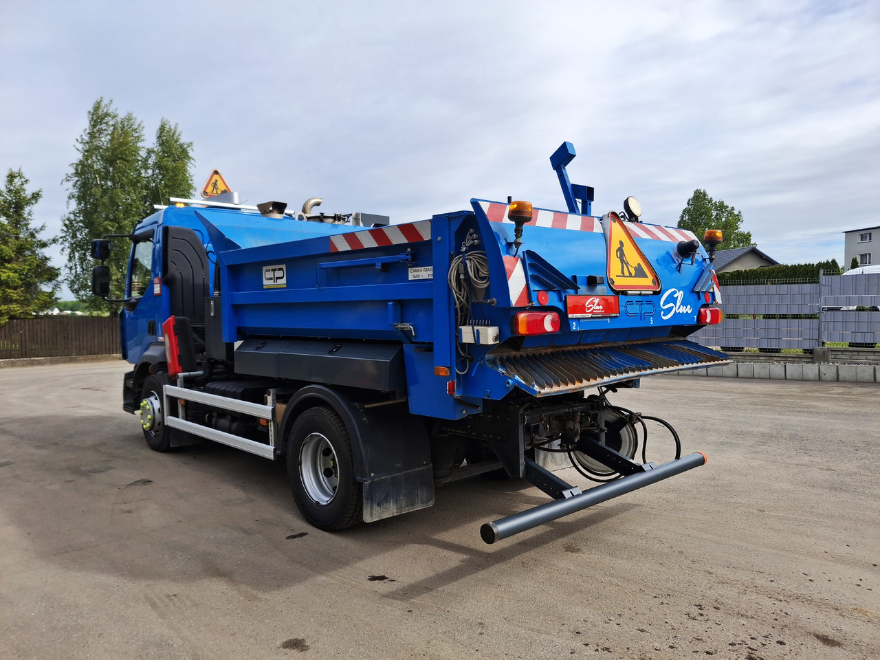 Renault D16 - Distribuidor de asfalto: foto 2 Renault D16 - Distribuidor de asfalto: foto 2