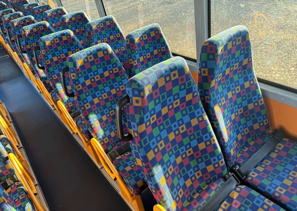 Ônibus suburbano Irisbus Recreo: foto 17