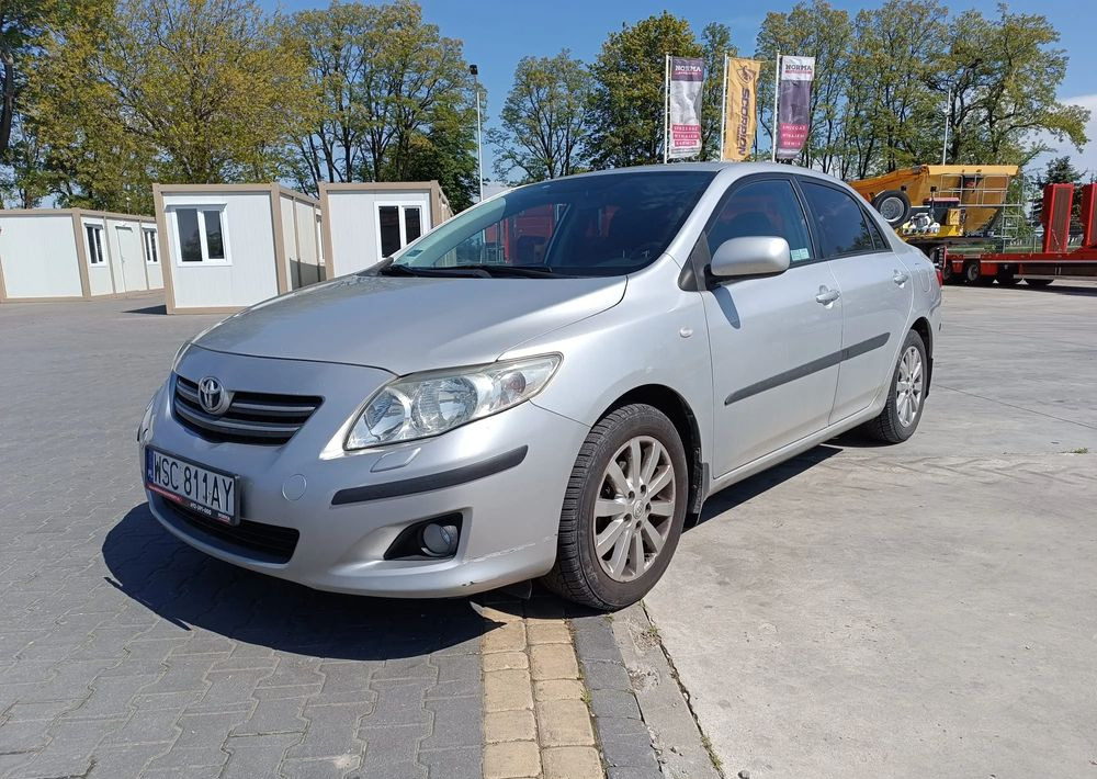 Toyota Corolla - Sedan: foto 1 Toyota Corolla - Sedan: foto 1