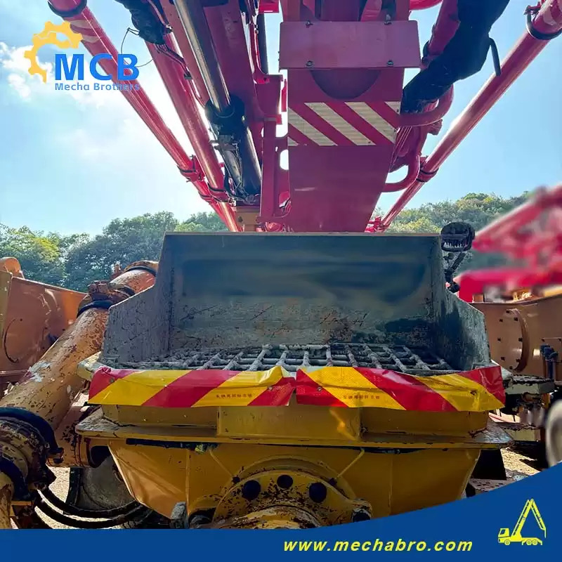 SANY SY5230THBF - Autobomba de betão: foto 5 SANY SY5230THBF - Autobomba de betão: foto 5