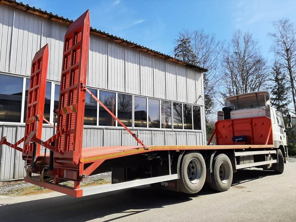DAF 85.410 6X2 CAR TRANSPORTER - Camião transporte de veículos: foto 3 DAF 85.410 6X2 CAR TRANSPORTER - Camião transporte de veículos: foto 3