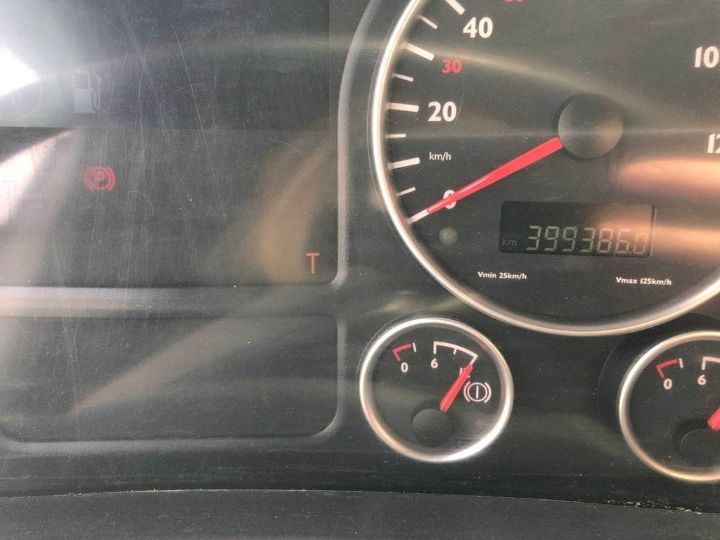 MAN TGA 26.480 6X2-2 BL - Caminhão limpa fossa: foto 5 MAN TGA 26.480 6X2-2 BL - Caminhão limpa fossa: foto 5