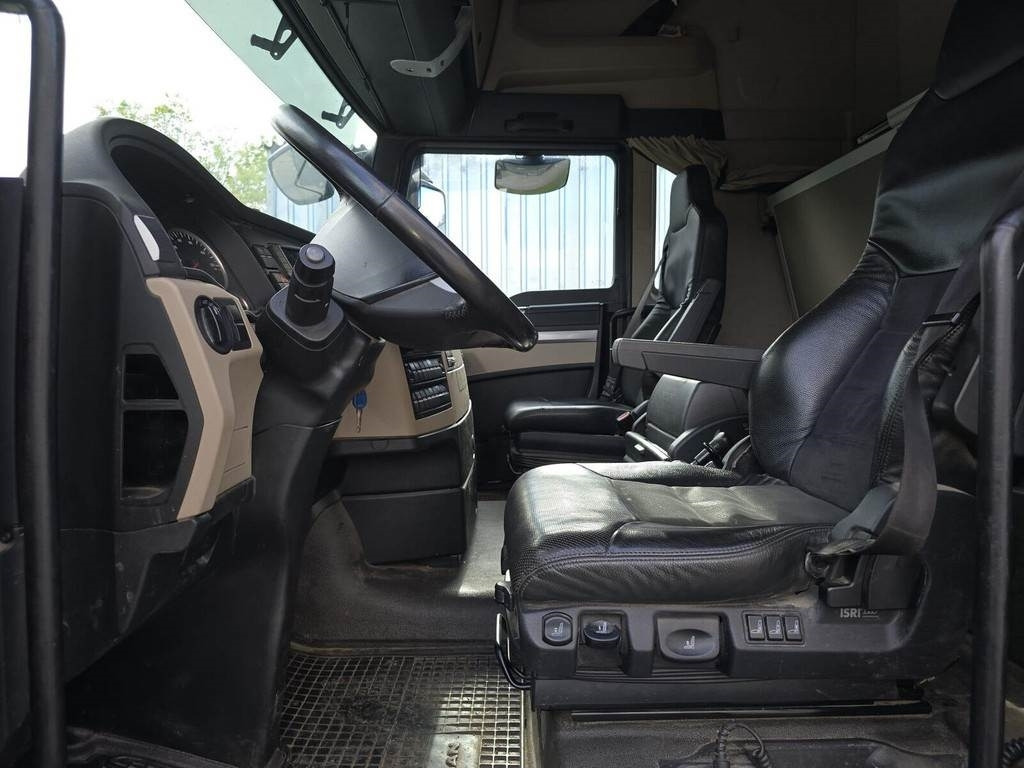 MAN TGX 26.580 6X4 EXTE - Camião de transporte de madeira: foto 5 MAN TGX 26.580 6X4 EXTE - Camião de transporte de madeira: foto 5