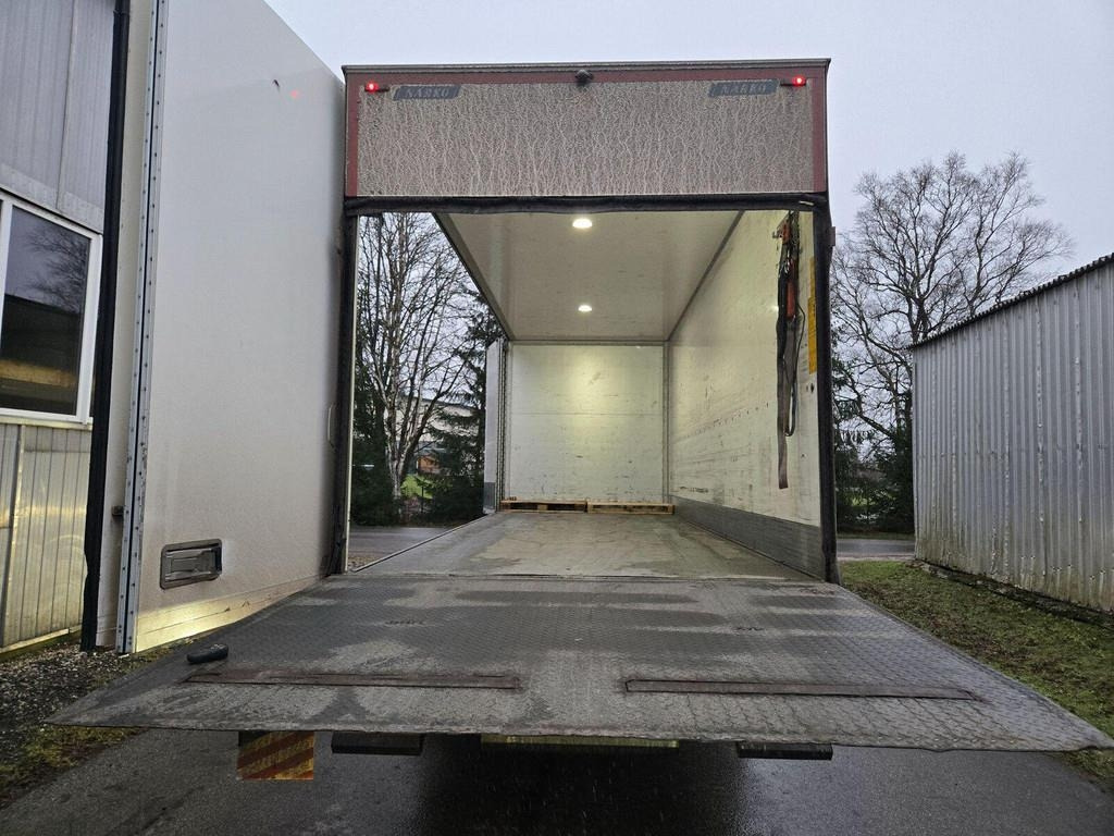 Scania P280 4X2 NÄRKO - Camião furgão: foto 3 Scania P280 4X2 NÄRKO - Camião furgão: foto 3