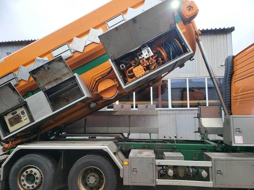 Volvo FH500 6X2 ADR KORP&SON - Caminhão limpa fossa: foto 5 Volvo FH500 6X2 ADR KORP&SON - Caminhão limpa fossa: foto 5