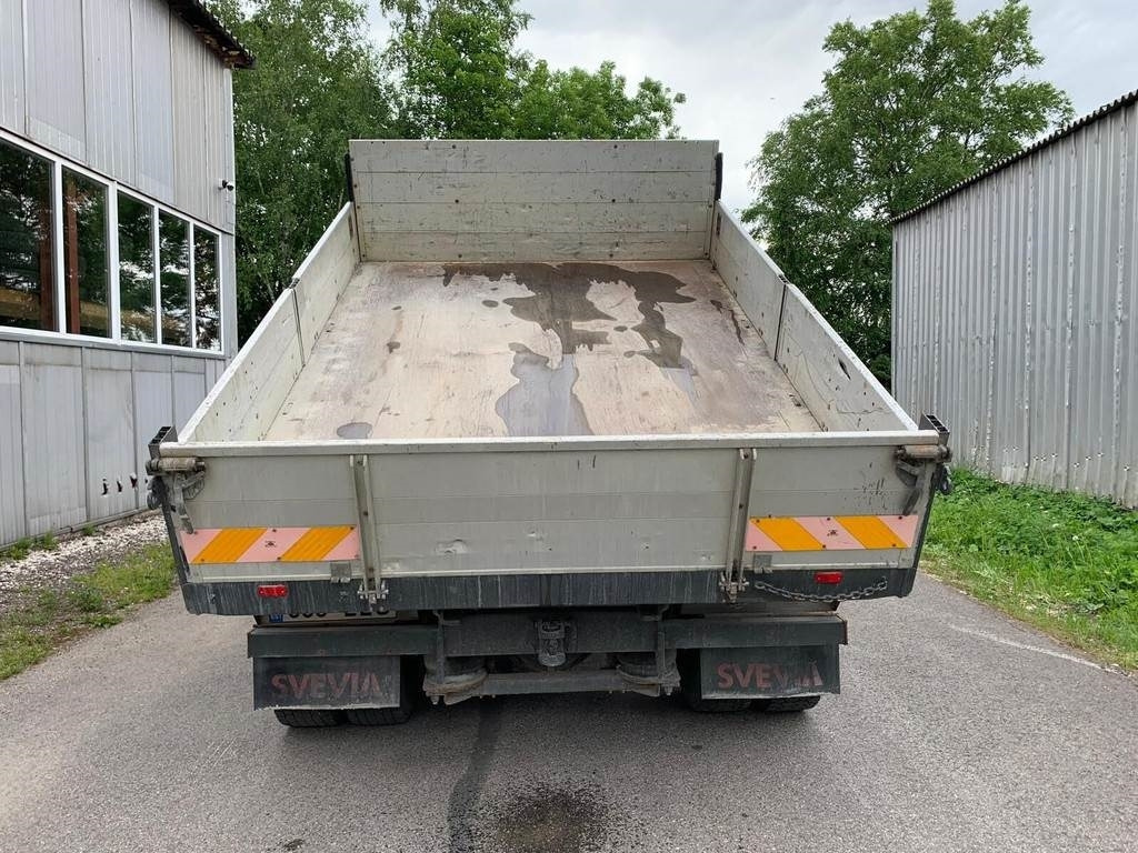 Volvo FL615 + HIAB 027-2  - Camião basculante: foto 3 Volvo FL615 + HIAB 027-2  - Camião basculante: foto 3