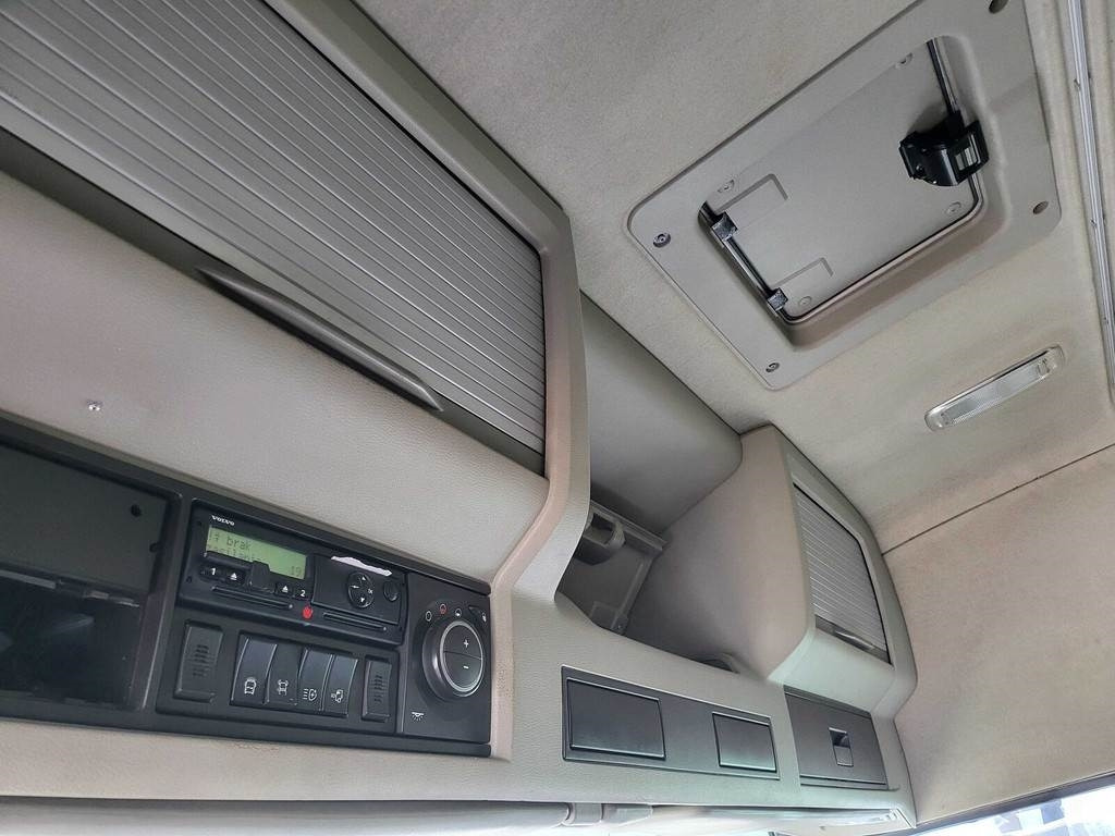 Volvo FM 420 6X2*4 SIDEOPENING 315kW - Camião furgão: foto 2 Volvo FM 420 6X2*4 SIDEOPENING 315kW - Camião furgão: foto 2