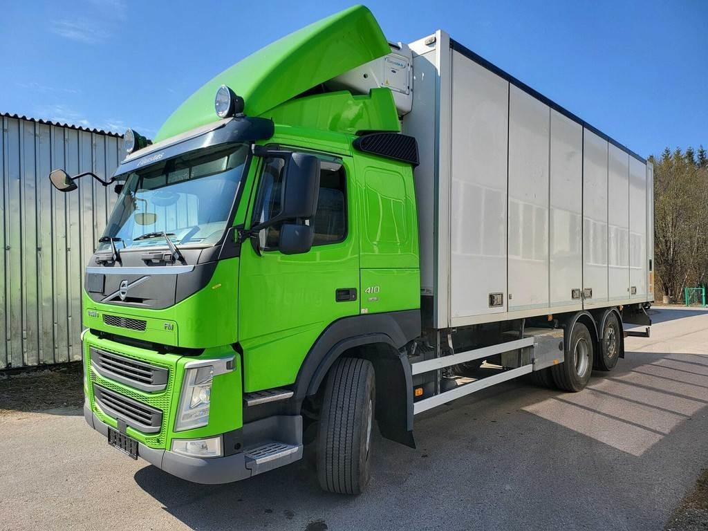 Volvo FM410 6X2 CARRIER SIDEOPENING - Camião frigorífico: foto 4 Volvo FM410 6X2 CARRIER SIDEOPENING - Camião frigorífico: foto 4
