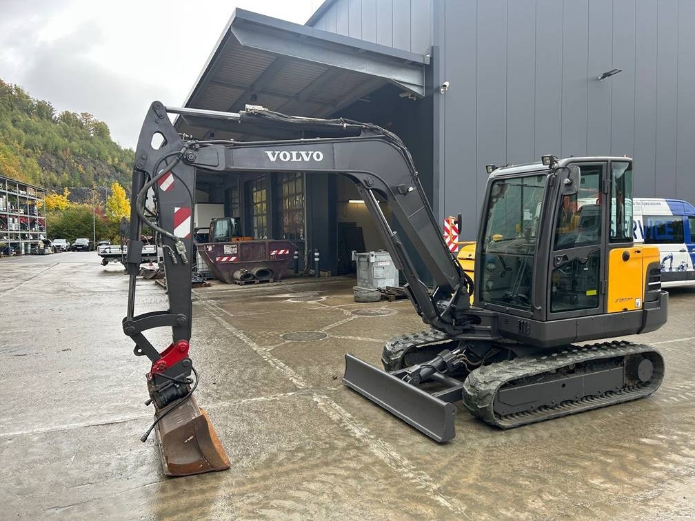 Volvo EC 55 C - Mini escavadeira: foto 1 Volvo EC 55 C - Mini escavadeira: foto 1