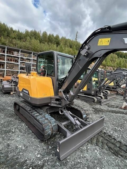 Volvo EC 60 E  - Mini escavadeira: foto 4 Volvo EC 60 E  - Mini escavadeira: foto 4